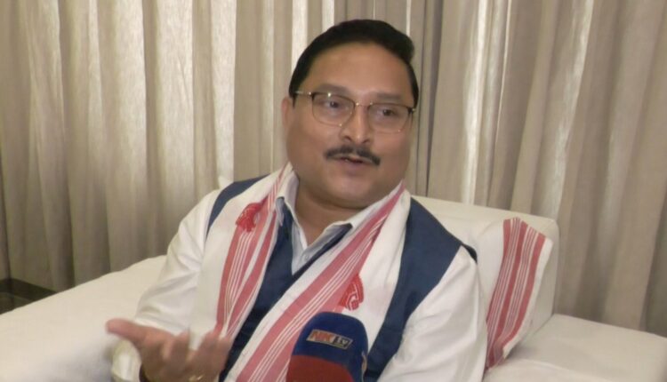 হিন্দু নেতা দিলীপ শইকিয়া